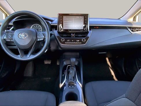 Used 2022 Toyota Corolla LE FWD image 15