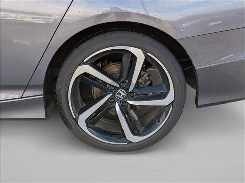 Used 2019 Honda Accord Sport image 17