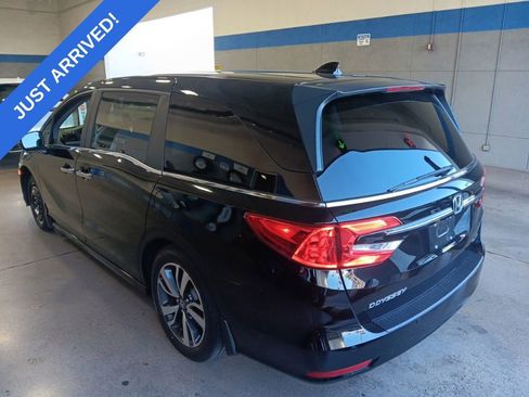 Used 2024 Honda Odyssey Touring image 4