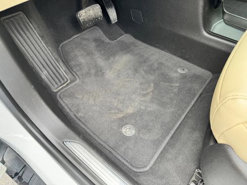 Used 2019 Cadillac XT5 AWD image 13