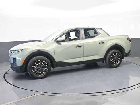 Used 2024 Hyundai Santa Cruz SEL FWD image 2