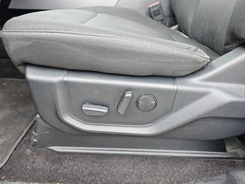 Used 2019 Ford F150 XLT w/ Equipment Group 302A Luxury AWD/4WD image 14