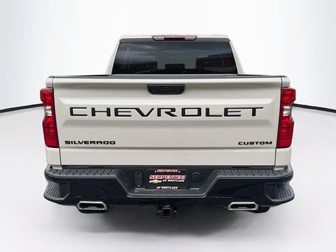 New 2026 Chevrolet Silverado 1500 Custom Trail Boss w/ LPO, Dark Essentials Package AWD/4WD image 7