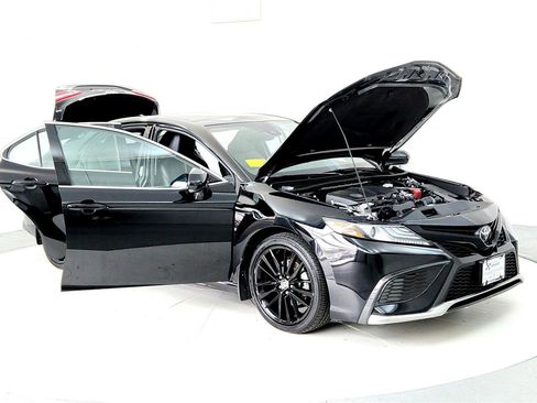 Used 2023 Toyota Camry XSE w/ Cold Weather Package image 12