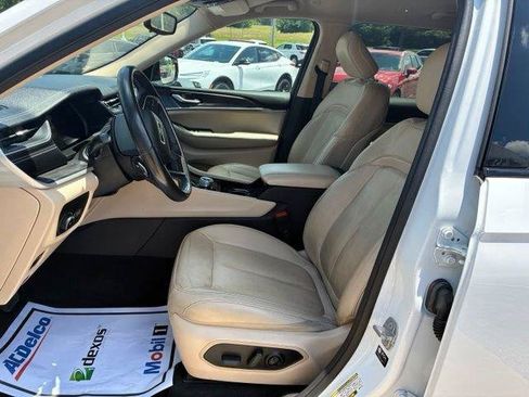 Used 2022 Jeep Grand Cherokee L Limited RWD image 16