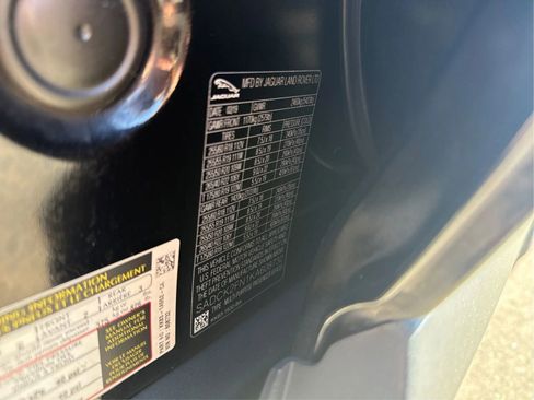 Used 2019 Jaguar F-PACE Prestige image 29