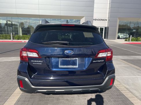 Used 2018 Subaru Outback 2.5i Premium AWD/4WD image 5