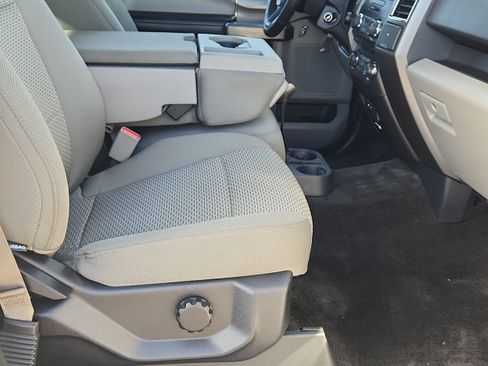 Used 2015 Ford F150 XLT w/ Equipment Group 301A Mid AWD/4WD image 13