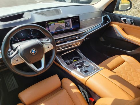 Used 2023 BMW X7 xDrive40i AWD/4WD image 24