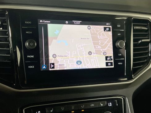 Used 2023 Volkswagen Atlas Cross Sport SEL R-Line image 13