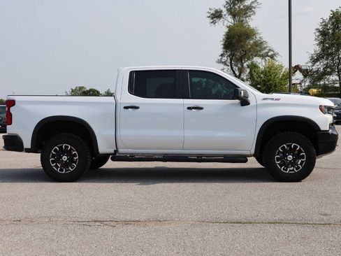 Used 2025 Chevrolet Silverado 1500 ZR2 w/ Technology Package AWD/4WD image 7