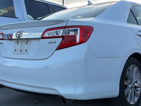 Used 2012 Toyota Camry XLE image 10