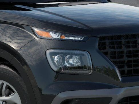 New 2026 Hyundai Venue SE image 9