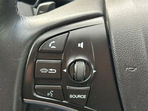 Used 2017 Acura MDX w/ Technology & Entertainment image 25