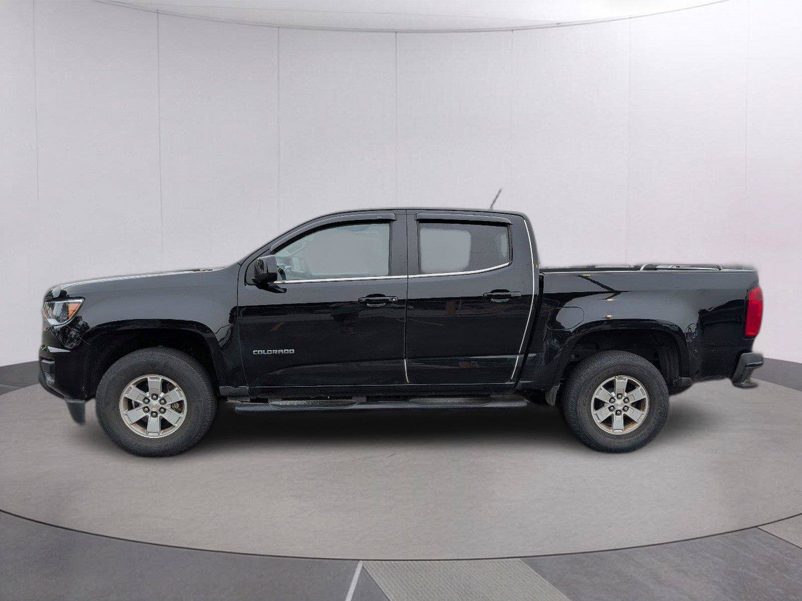 Used 2019 Chevrolet Colorado W/T w/ WT Convenience Package RWD image 2