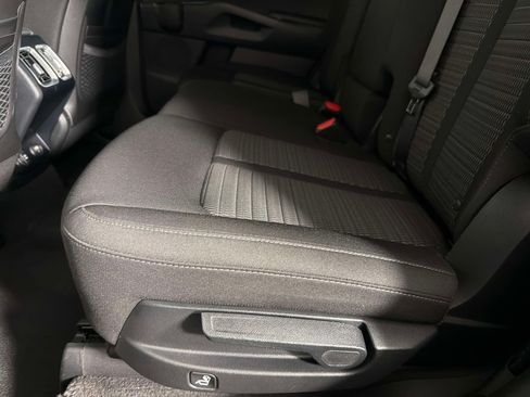 Used 2023 Kia Sorento LX FWD image 30
