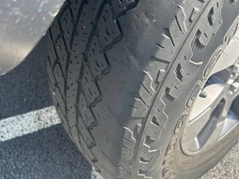 Used 2020 Jeep Wrangler Unlimited Sahara AWD/4WD image 7