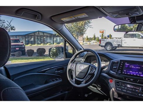 Used 2023 Honda Ridgeline Sport image 22