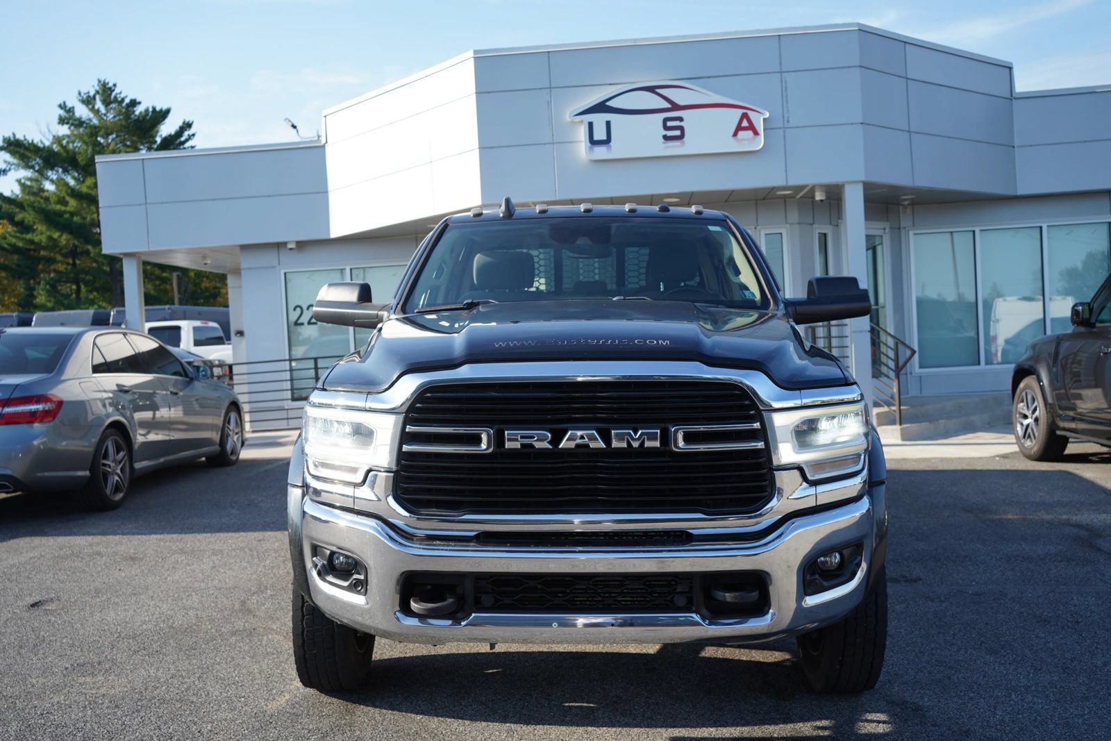 Used 2019 RAM 5500 SLT w/ Quick Order Package 2YG SLT AWD/4WD image 4