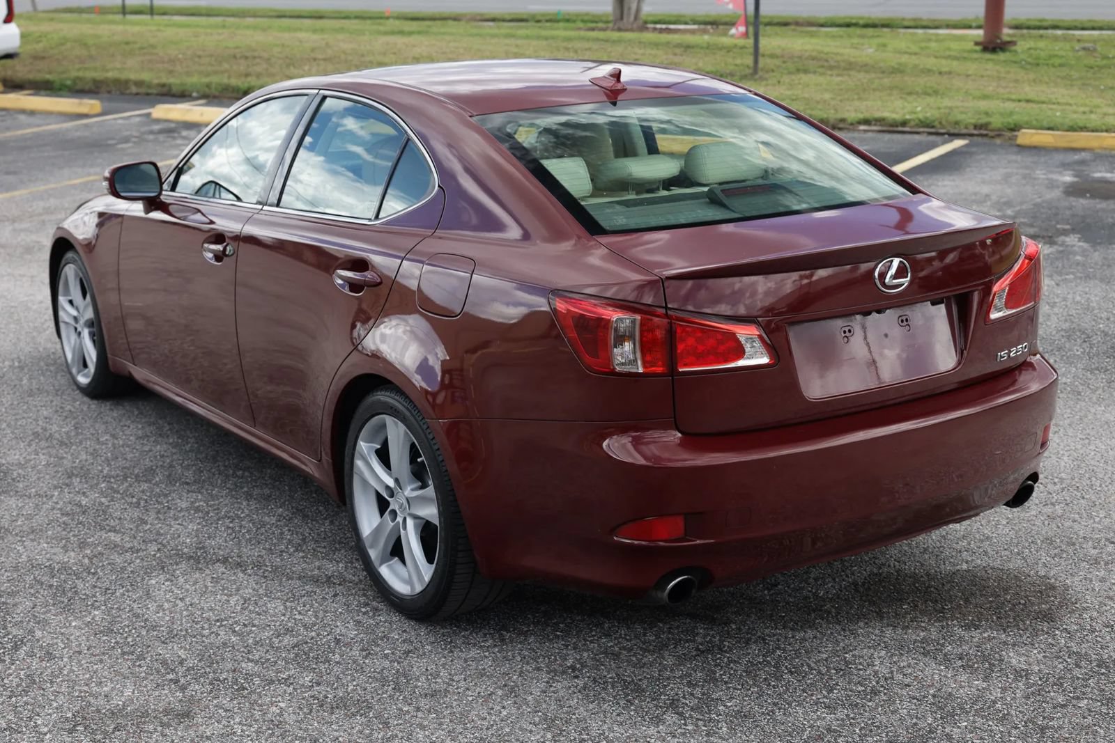 Used 2013 Lexus IS 250 w/ Premium Pkg Value Edition RWD image 3