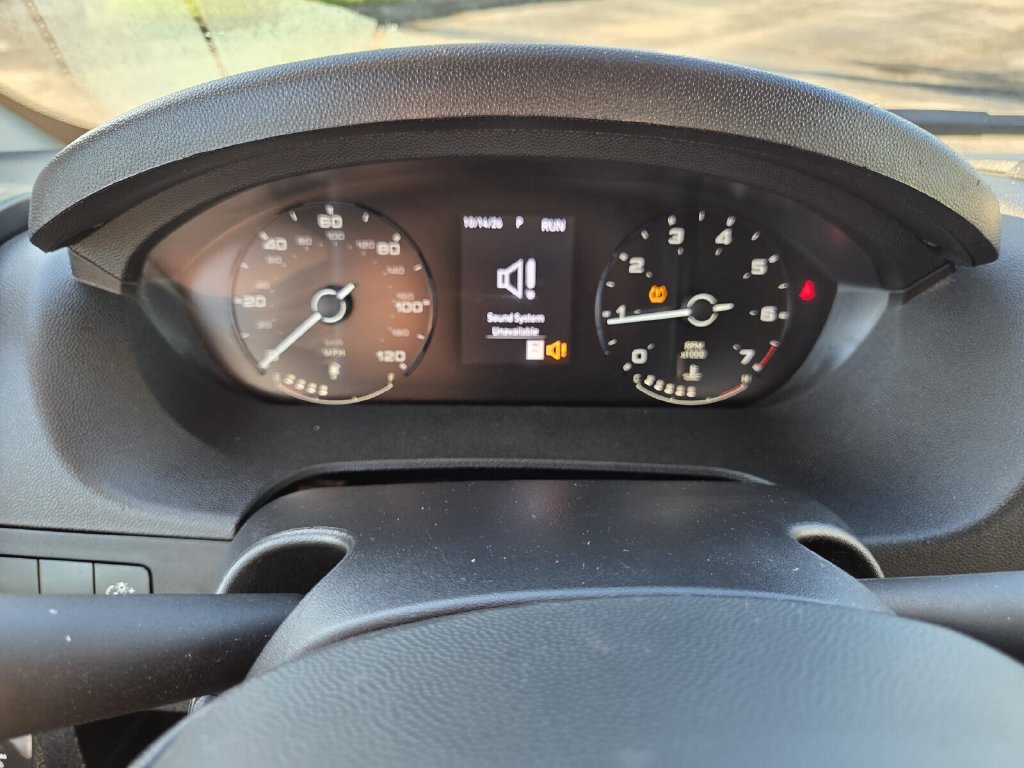 Used 2025 RAM ProMaster 2500 w/ Convenience Group FWD image 15