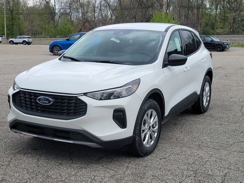 New 2026 Ford Escape Active w/ Active Premium Tech Pack AWD/4WD image 2