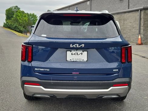 New 2025 Kia Sorento S AWD/4WD image 8