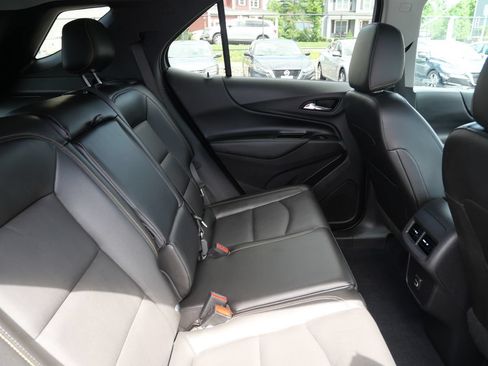 Used 2021 Chevrolet Equinox LT AWD/4WD image 30