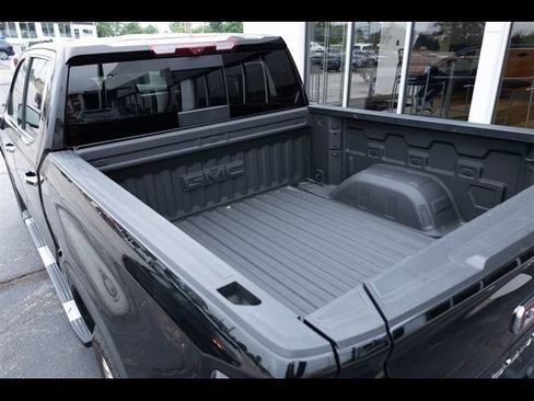Used 2025 GMC Sierra 1500 Denali w/ Technology Package AWD/4WD image 7