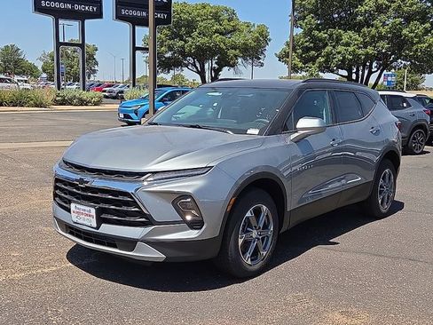 New 2026 Chevrolet Blazer LT w/ Convenience Package FWD image 1
