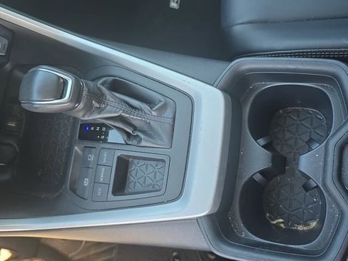 Used 2020 Toyota RAV4 XLE Premium image 24