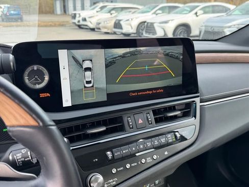 Used 2025 Lexus ES 350 Ultra Luxury image 23