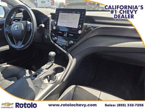 Used 2024 Toyota Camry XSE FWD image 9