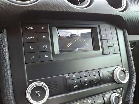 Used 2022 Ford Mustang Coupe image 18