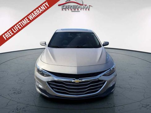 Used 2024 Chevrolet Malibu LT FWD image 2