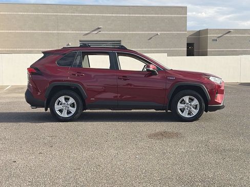 Used 2021 Toyota RAV4 XLE w/ Convenience Package AWD/4WD image 6