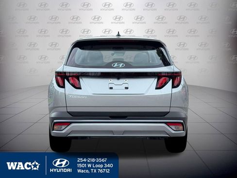 New 2026 Hyundai Tucson SE image 7