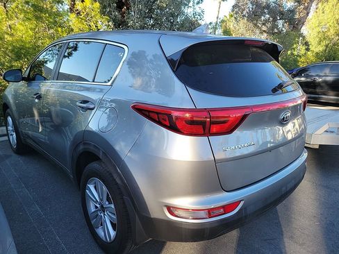 Used 2019 Kia Sportage LX image 4