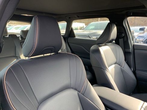 Used 2025 Toyota Crown Signia image 18