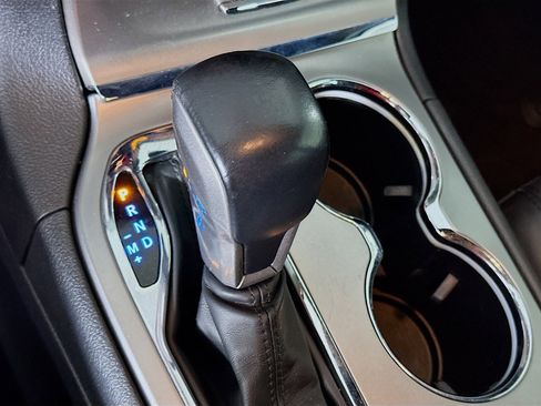 Used 2020 Jeep Grand Cherokee Altitude image 24