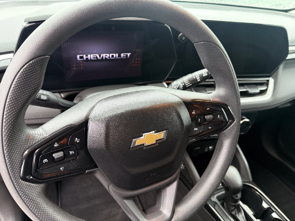 Used 2024 Chevrolet TrailBlazer LT w/ Driver Confidence Package FWD image 26