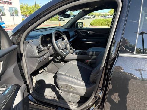 Used 2026 Chevrolet Traverse LT AWD/4WD image 12