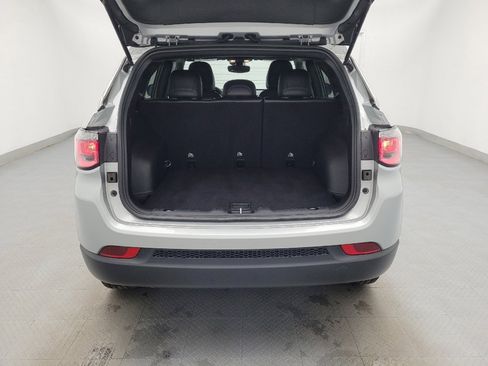 Used 2024 Jeep Compass Latitude image 29