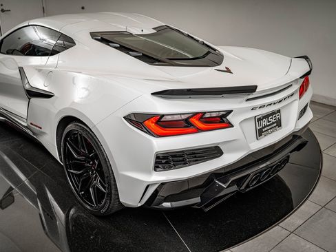 Used 2023 Chevrolet Corvette Z06 image 8