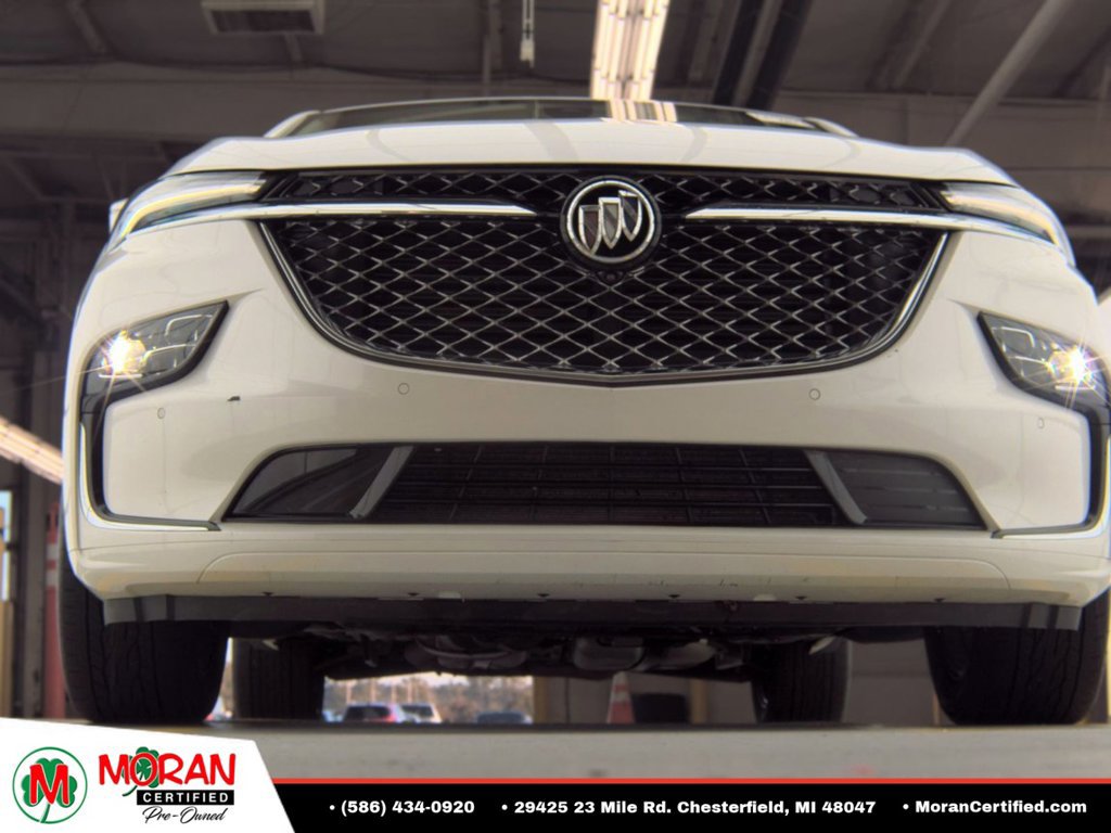 Used 2023 Buick Enclave Avenir w/ Avenir Technology Package AWD/4WD image 3