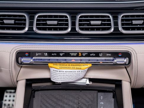 New 2026 Mercedes-Benz GLS 580 4MATIC image 23