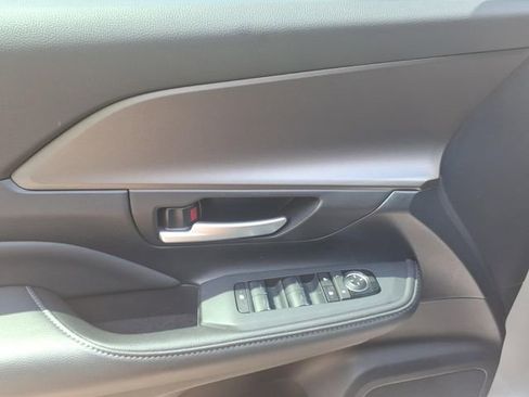 Used 2026 Toyota Grand Highlander FWD image 14