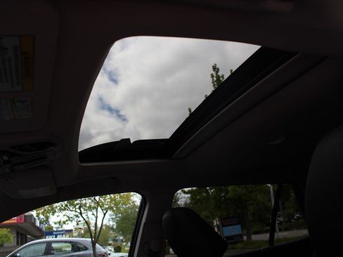 Used 2023 Subaru Outback Limited image 24