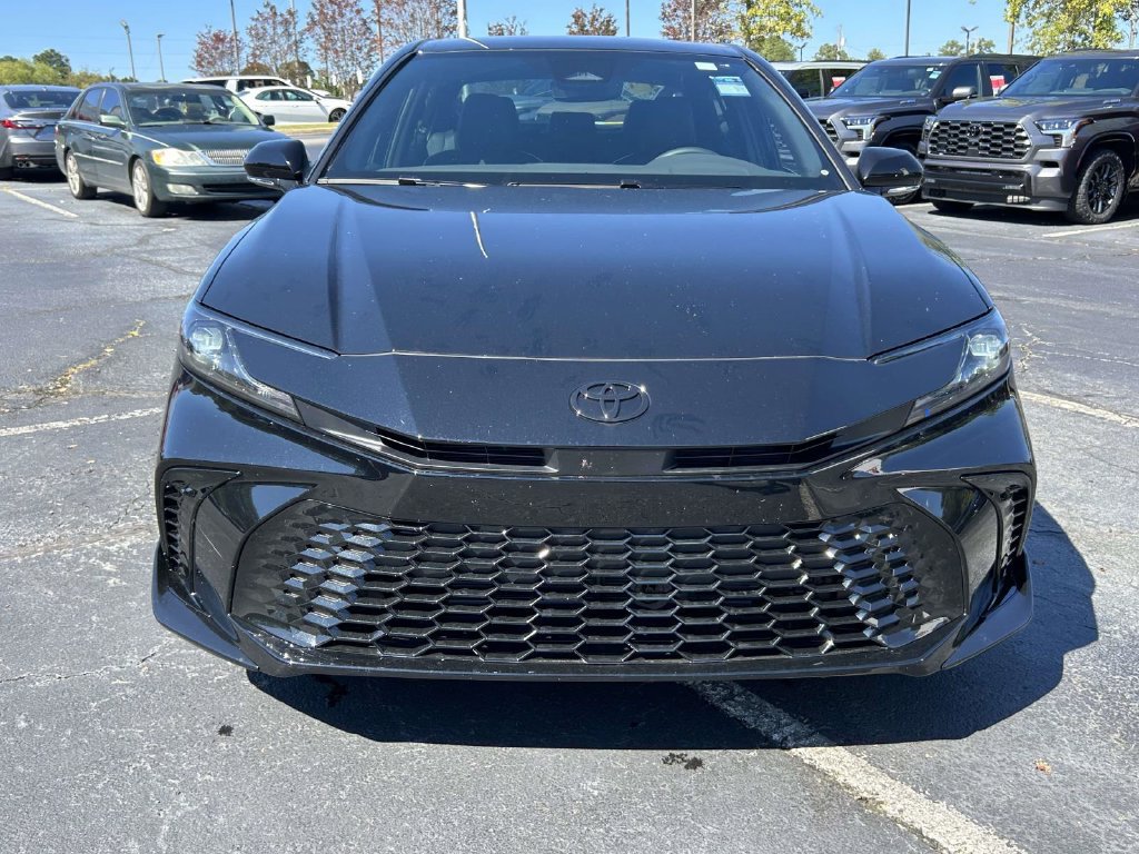 New 2026 Toyota Camry Hybrid FWD image 8