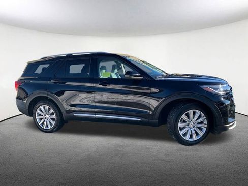 Certified 2025 Ford Explorer Platinum w/ LUX Leather Package image 14